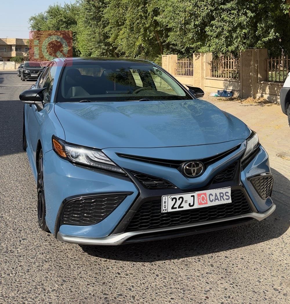 تۆیۆتا کامری